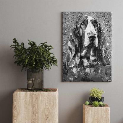 BLACK & WHITE BASSET